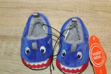 NEW Infant / Toddler sz 2 Plush Shark Slippers in Blue with indoor/outdoor sole