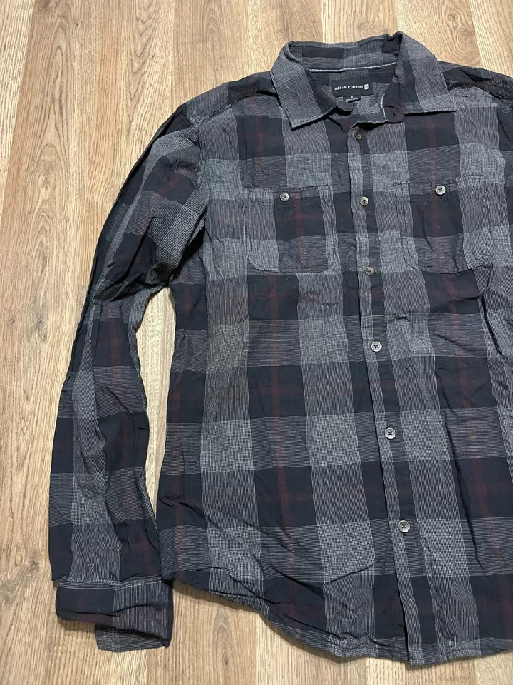 Camisa Ocean Current, para hombre talla pequeña, negra gris, cuadros, abotonada, manga larga Foto 3 de 4