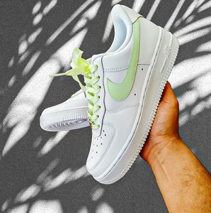 Tear-Away Nike Air Force 1 \