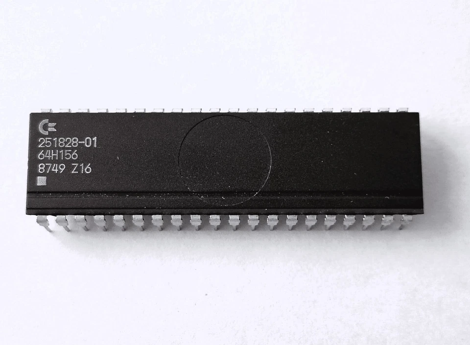Commodore 251828-01 (64H156) GATE-ARRY