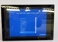 Microsoft Surface Pro Model 1796   12.3" Core i5-7300U   8GB RAM 256 GB SSD