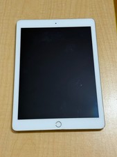Apple iPad 5th Gen. 32GB, Wi-Fi 9.7in - Gold A1823 - No Power 021 
