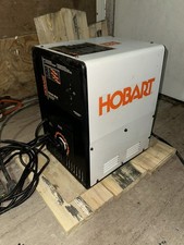 Hobart Stick Mate 230v 205 AC Amp Welder With Leads Used 3 Times Works Great
