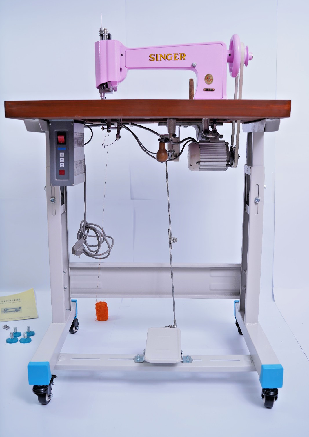 Singer 114e103 Chain stitch & Moss Stitch Embroidery Machine + table Set 114w