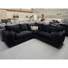 Chesterfield Corner Sofa 2C2 in Plush Velvet – U-Shape Sectional