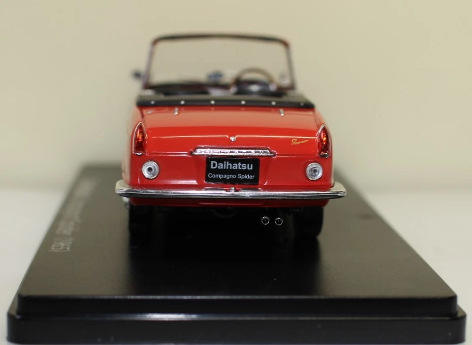 1/24 Domestic Car Collection Daihatsu Compagno Spider 1965 - Image 4 of 4