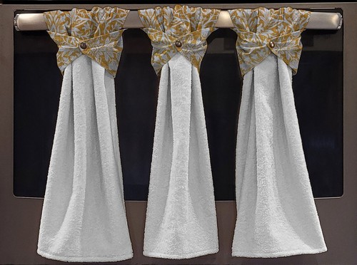 Floral Damask Wraparound Snap Hanging Towels (2 Colors Available) - Picture 18 of 20