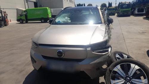 32405068 Amortiguadores Capo para VOLVO XC40 2023 1027806 - Bild 8 von 10
