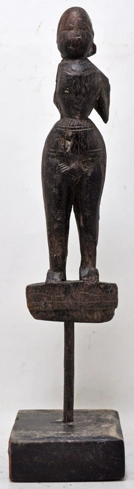 Estatueta antiga de madeira tribal de deusa gangaur original antiga esculpida à mão - Imagem 2 de 4