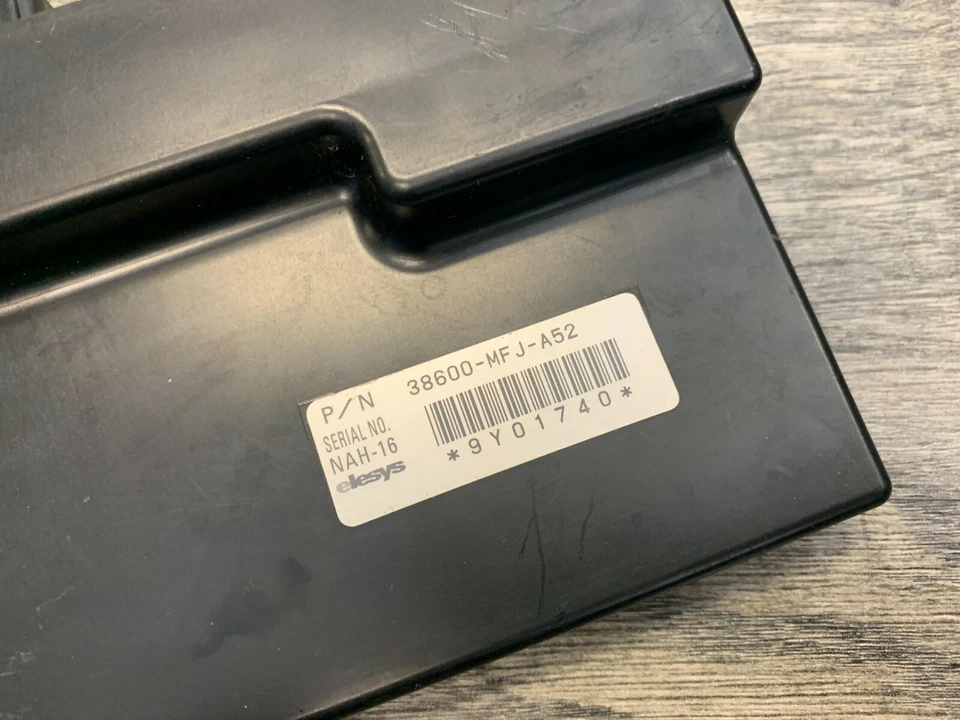 Caja módulo unidad de control ABS HONDA 2009-2012 CBR600RR 38600-MFJ-A52 38600-MFJ-A54 Foto 4 de 4