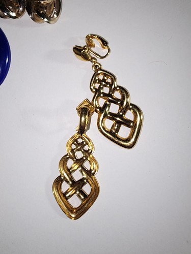 Vintage Gold Tone & Blue Clip Earrings Lot Signed Unsigned Retro Drop Dangle - Picture 8 of 11