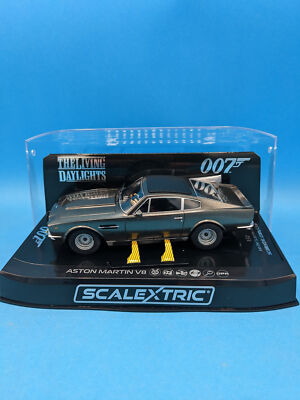 Scalextric C4239 James Bond Aston Martin V8 the Living Daylights
