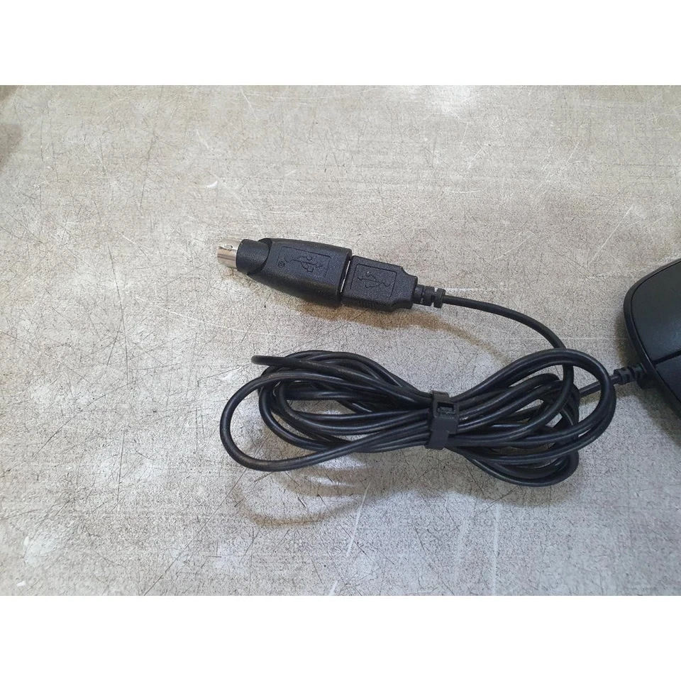 V7 MU200 Optical Mouse Black Wired Ergonomic 3-Buttons Scroll Wheel For Desktop - Image 4 of 4