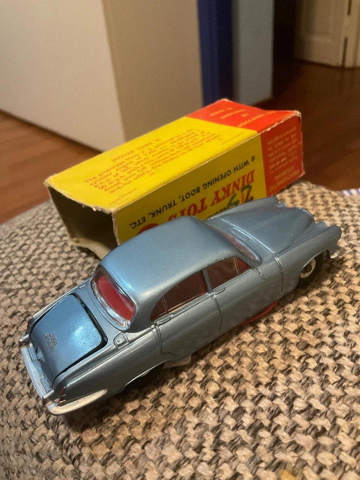 Dinky Toys Jaguar Mark X Ref 142 No Solido No Corgi No Mercury No Norev No CIJ - Immagine 2 di 4