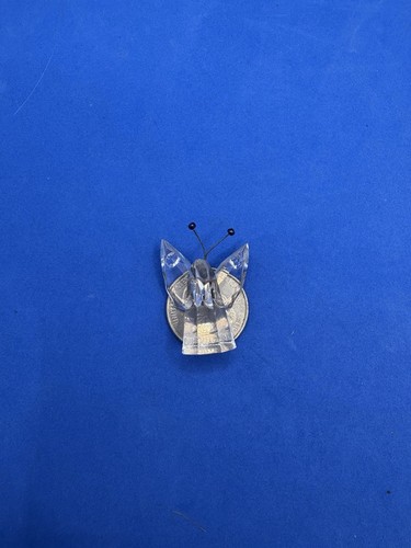 Iris Arc Crystal Butterfly Miniature - Picture 7 of 7