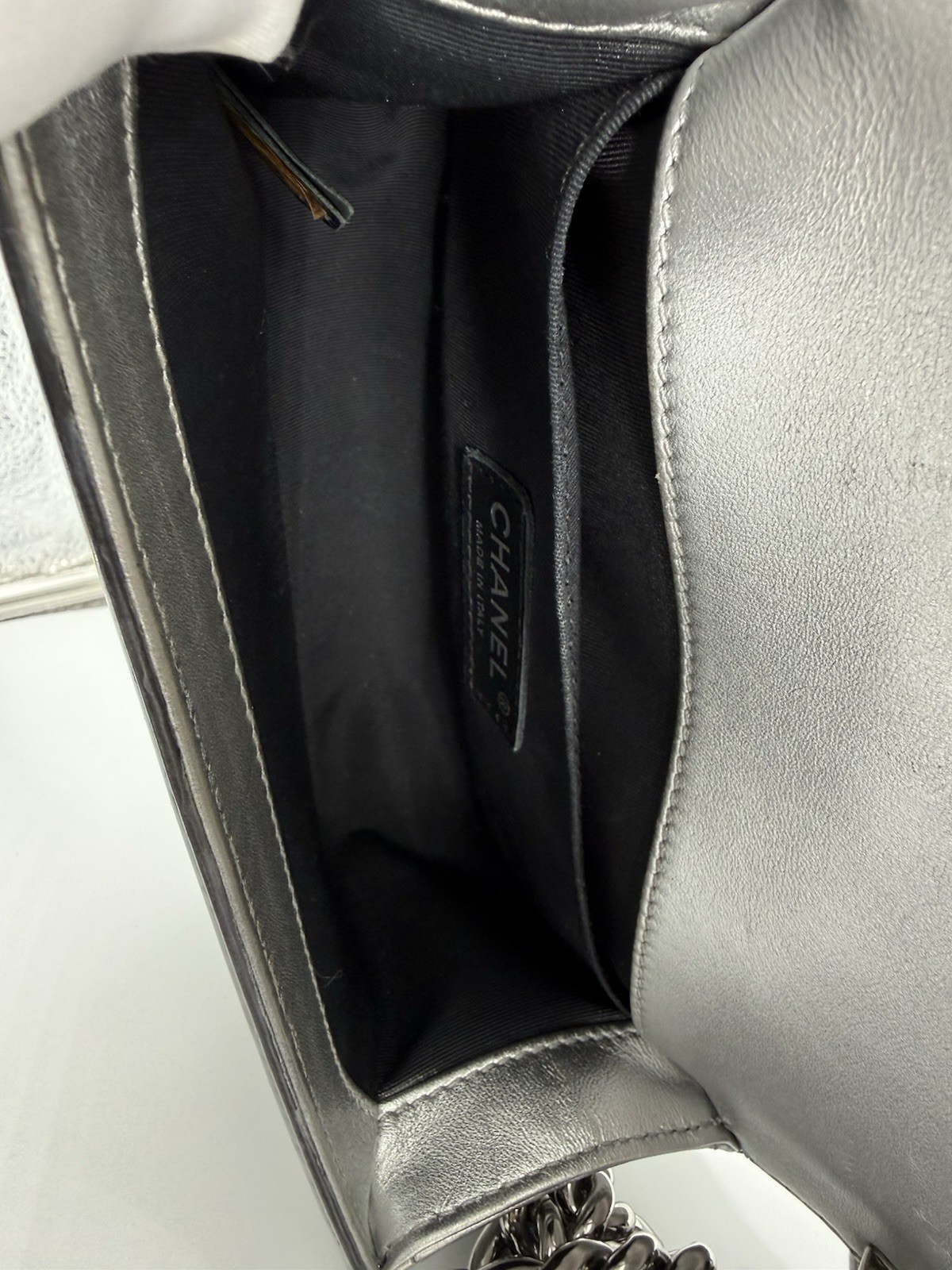 Chanel Plexiglass Pattern Two Tone Boy Bag - image 19