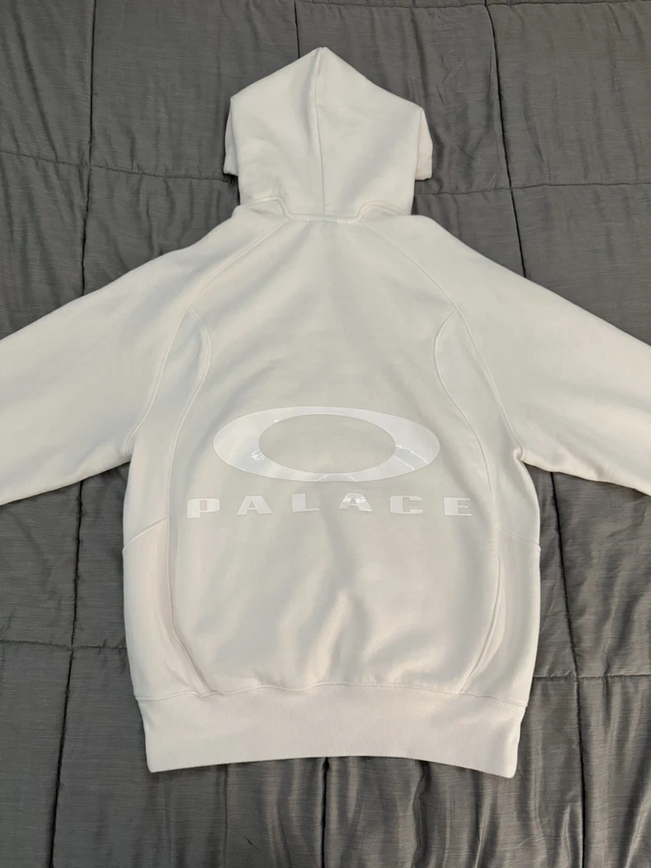 Sudadera con Capucha Palace x Oakley (FW24) Blanca’ Talla Pequeña Nueva Foto 2 de 3