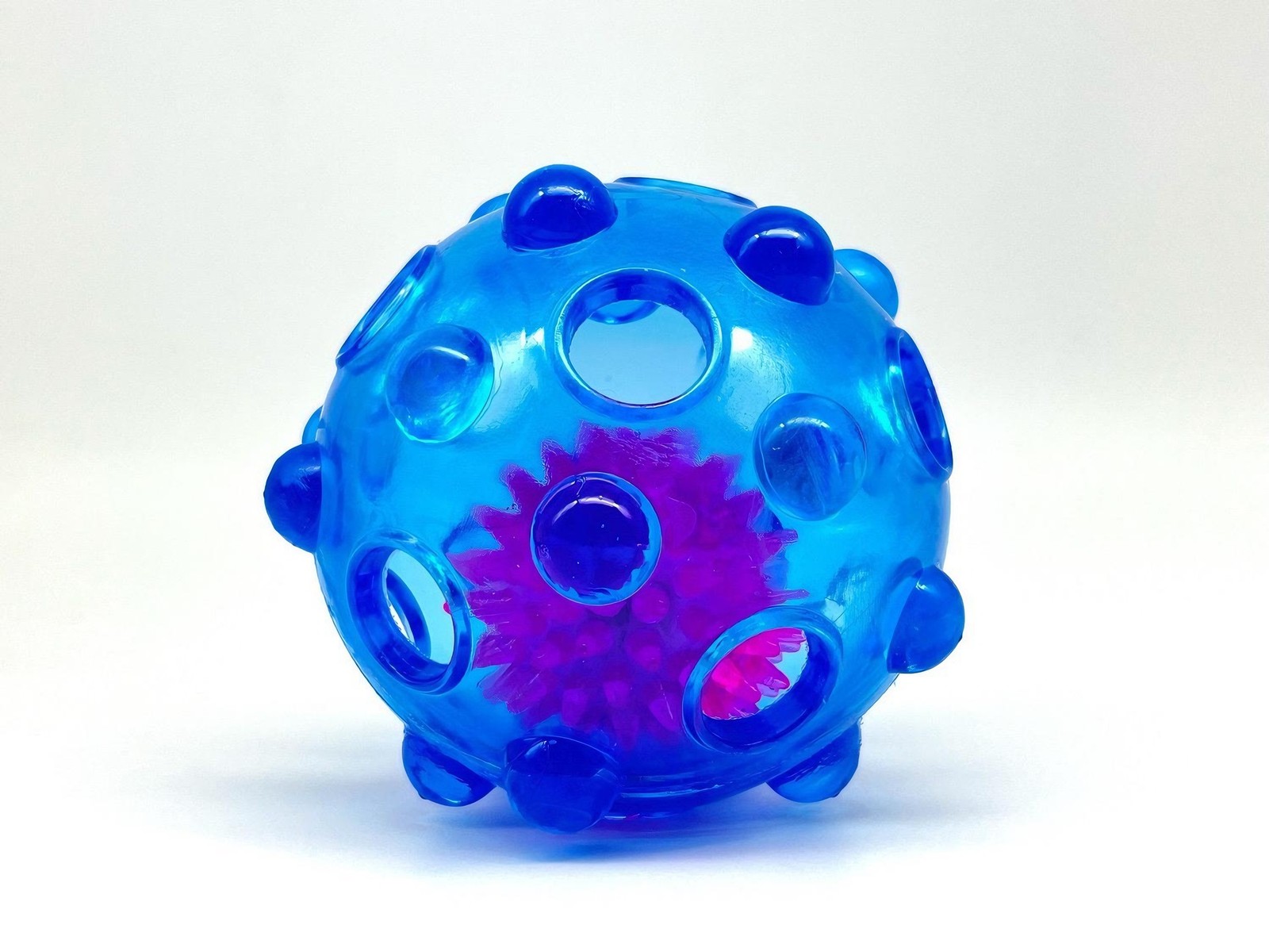 Squeaky Light-Up Dog Toy Ball - Flashing Puppy Toy for Play & Boredom Relief 