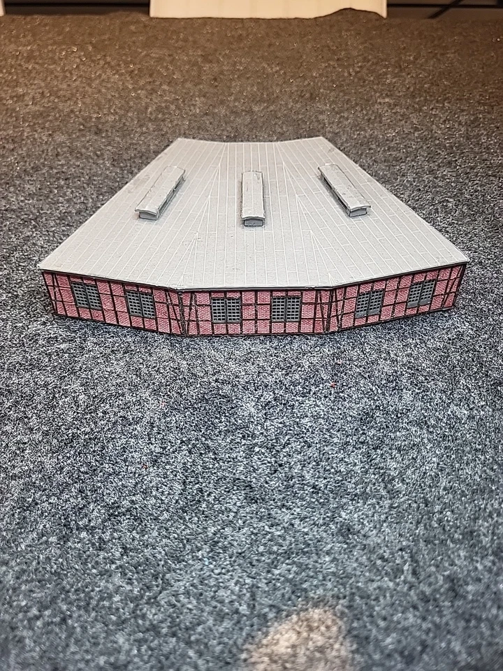 Marklin 72886  Z  Locomotive  Shed  Fully Assembled  - Image 4 of 4