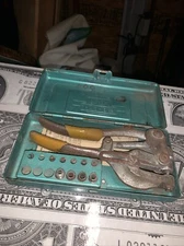 Vintage Roper Whitney No. 5 JR Hand PunchSet W/Original Metal Box/TOUGH SQUEEZE