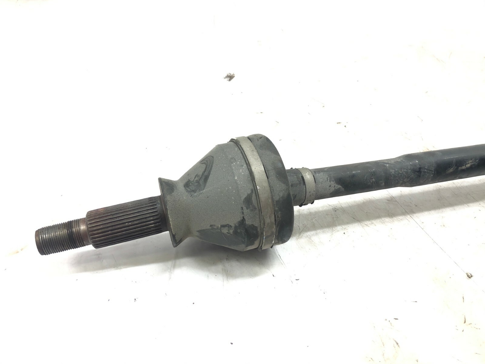 2014-2017 MASERATI GHIBLI RIGHT PASSENGER REAR CV AXLE SHAFT OEM.