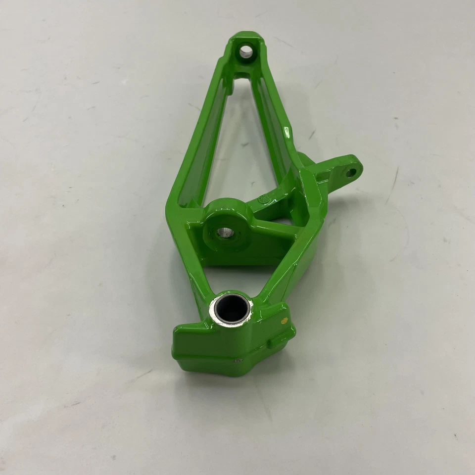 2014 Arctic Cat M8000 Limited 153in RIGHT FRONT STEERING ARM SPINDLE KNUCKLE - Image 4 of 4