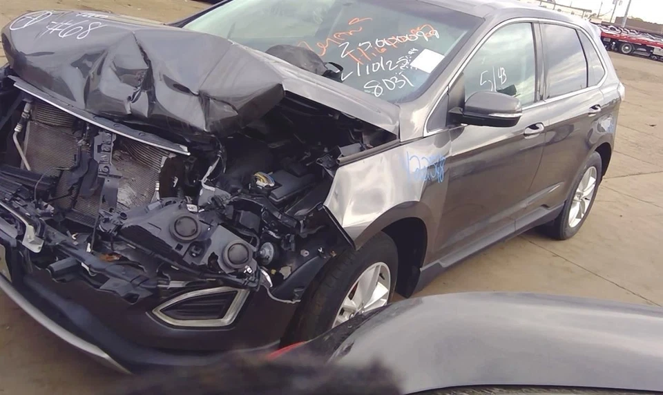 Driver Tail Light Brake Lamp SE Quarter Panel Mounted 2015-2018 Ford Edge - Image 4 of 4