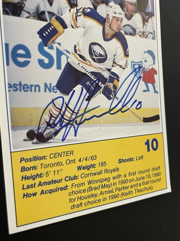 Foto 4x6 firmada por el Salón de la Fama del Hockey Dale Hawerchuk #10 Buffalo Sabres NHL Foto 4 de 4
