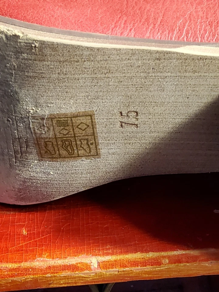 Botas femininas de cowgirl ocidentais bordadas vermelhas strass floral rodeio tamanho 7.5 - Imagem 4 de 4