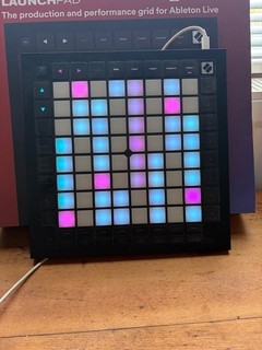Novation Launchpad Pro 64 pad MIDI Grid Controller (LAUNCHPAD PRO MK3)