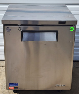 TURBO AIR MUR-28-N 28" UNDERCOUNTER REFRIGERATOR