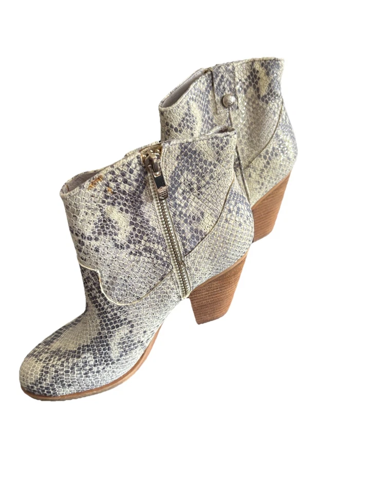 Vince Camuto Hammerton 6M Snake Print Ankle Bootie Natural Spark Leather Women - Image 2 of 4