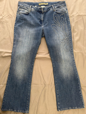 Sportalm Boot-Cut Jeans mit Leo-Stickerei NEU Gr.36 42 44 (VK 199)