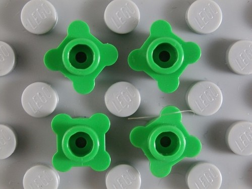 LEGO 1x1 PLATES with Round FLOWER Edge ~ Pink Red Yellow Brown Green Plant *NEW* - Picture 4 of 8