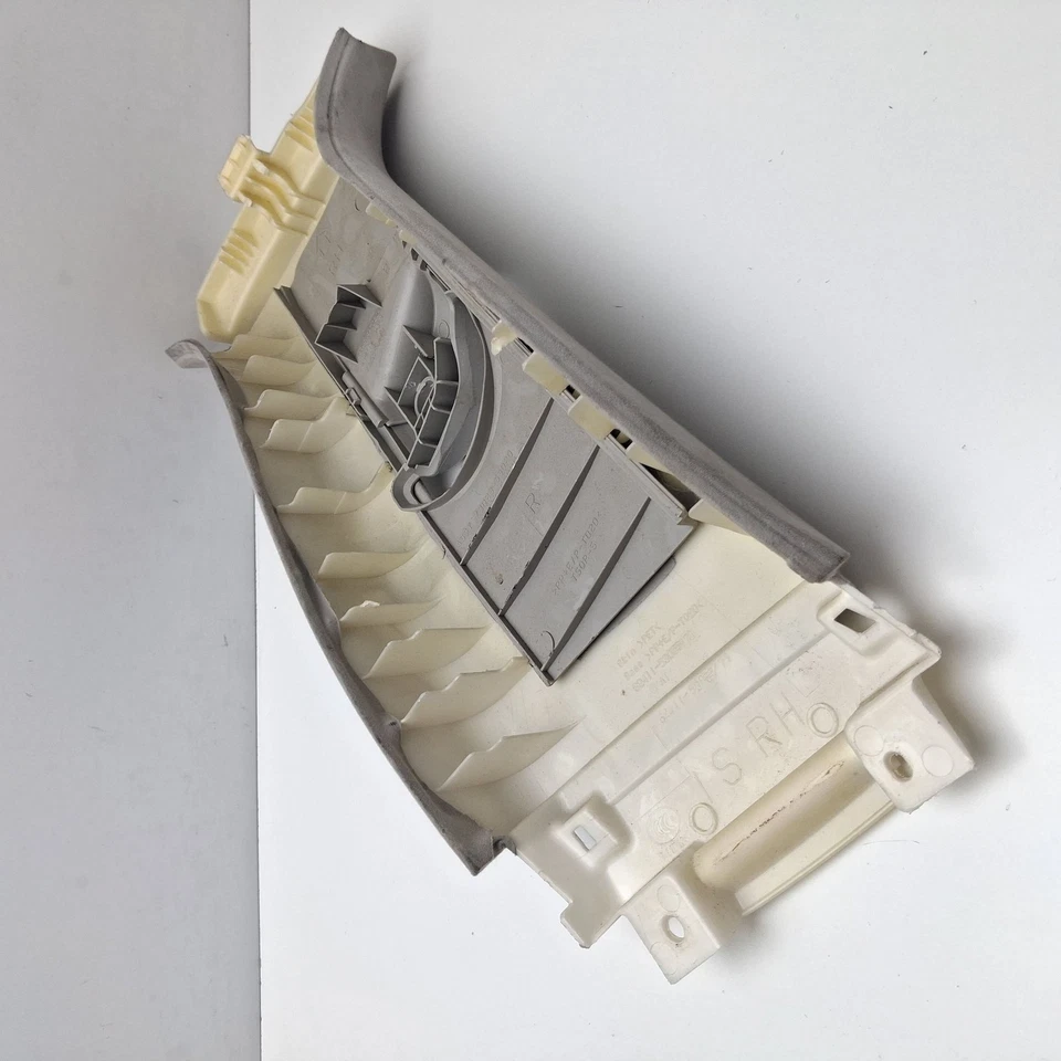 2012 Lexus RX450H A Pillar Trim 7325553010 - Image 4 of 4