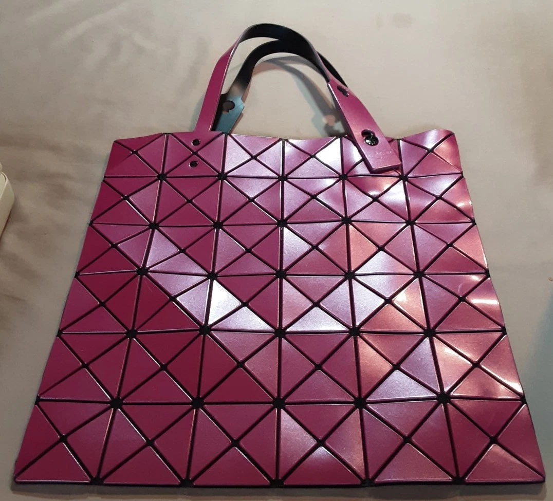 ISSEY MIYAKE Geometric Bags & Handbags for Women for sale | eBay display picture 3