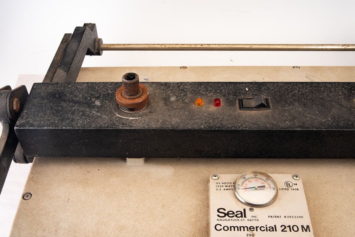 Seal Commercial 210M Dry Mounting Laminating Press Like 95 Seal Commercial 210M Dry Mounting Laminating Press Like 95