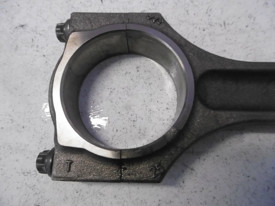 Pleuelstange BMW N47 N57 N57D30B N57D30A N47D20A N47D20B N47D20C N47D20D - Bild 2 von 4