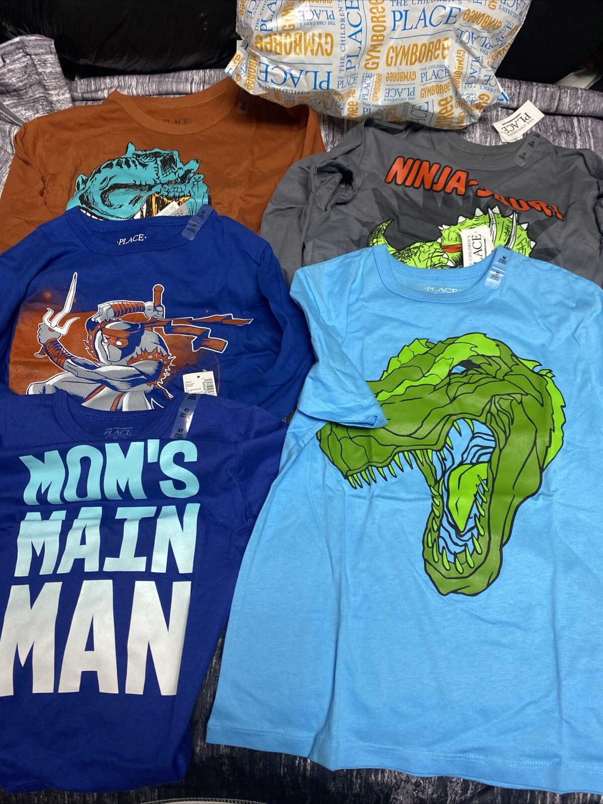 The childrens place lot of 5 boys long shortsleeve graphic t shirts