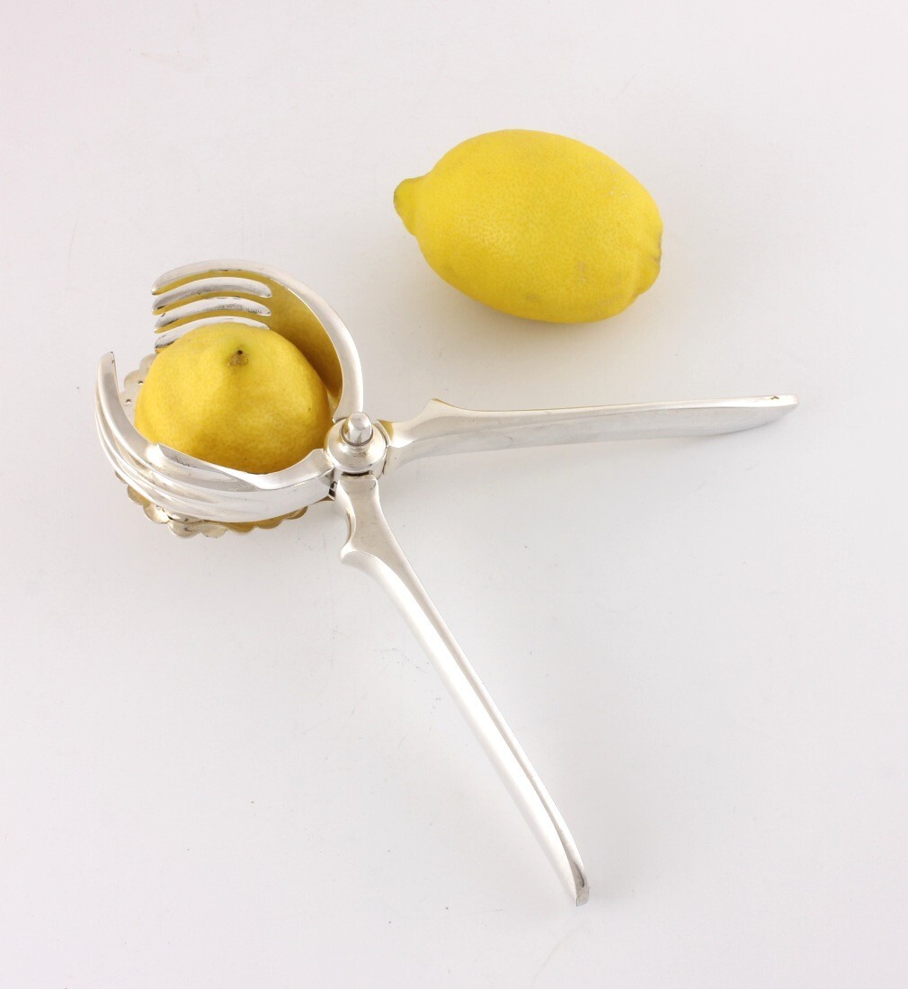 lemonページ Amazon.com: Commercial Lemon Cutter with V-Shaped 420