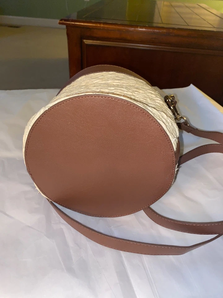 Ann Taylor Weekend Collection straw bucket bag in natural - Image 4 of 4