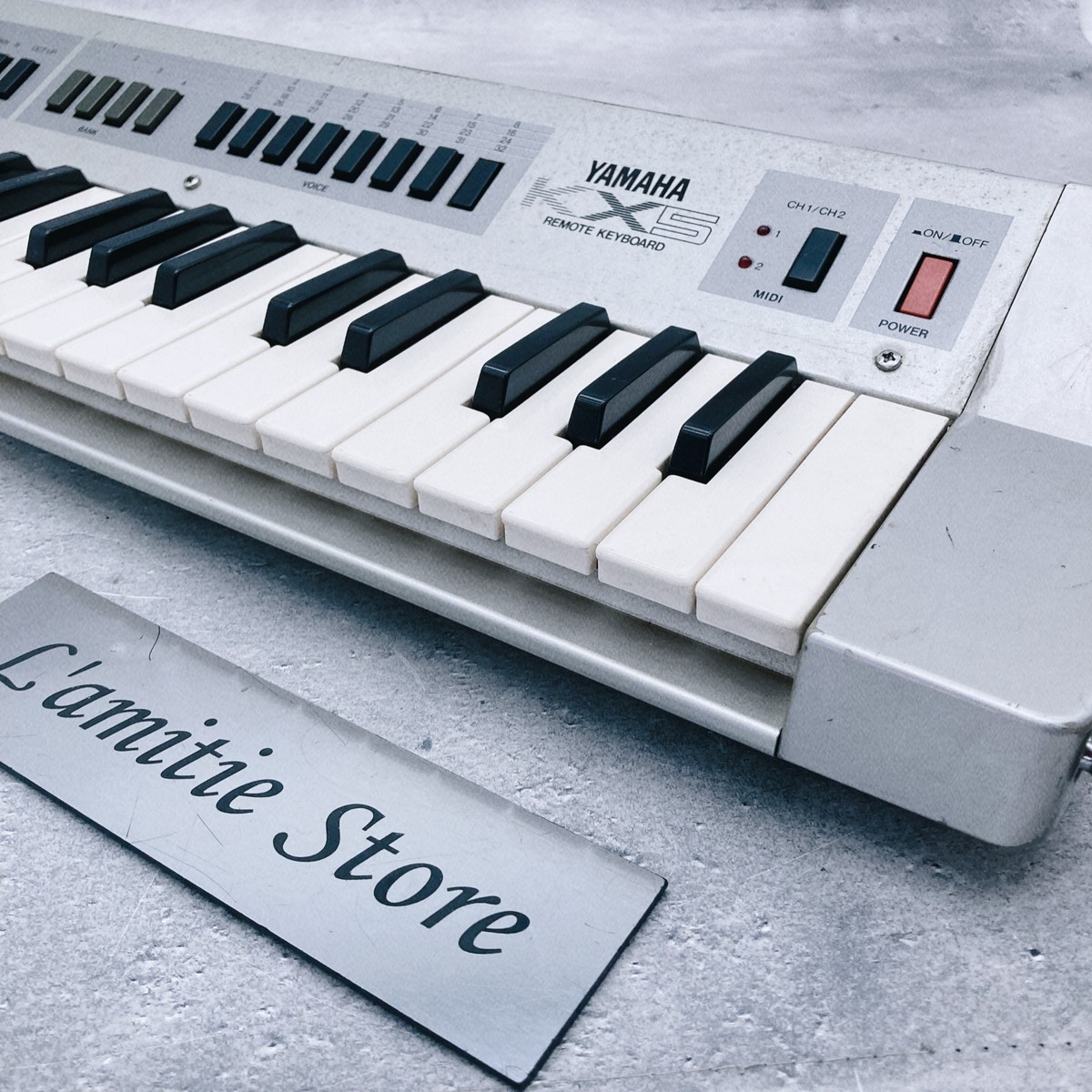 Yamaha KX5 Silver shoulder MIDI Remote Synthesizer Keyboard Japan