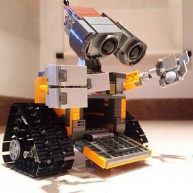 RETIRED 2015 GENERIC WALL-E 21303 Complete Set 677 Pieces | No Box