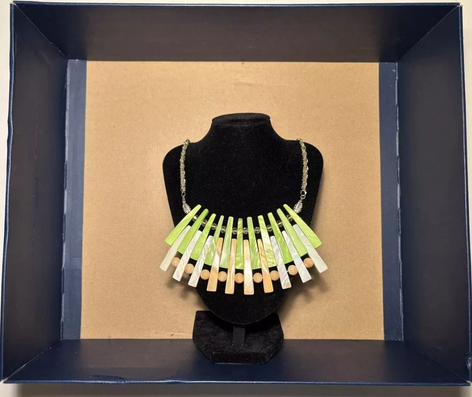 Collar Anthropologie Sea Splinters retirado Foto 2 de 4