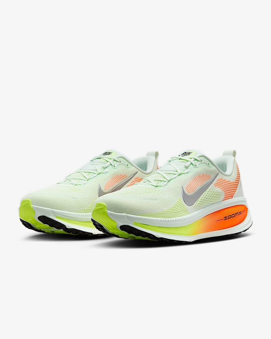 ◆正規品◆NIKE VOMERO 18 BARELY GREEN HYPER CRIMSON◆関税込 Size 6 - Nike Vomero 18 Barely Green Hyper Crimson for sale