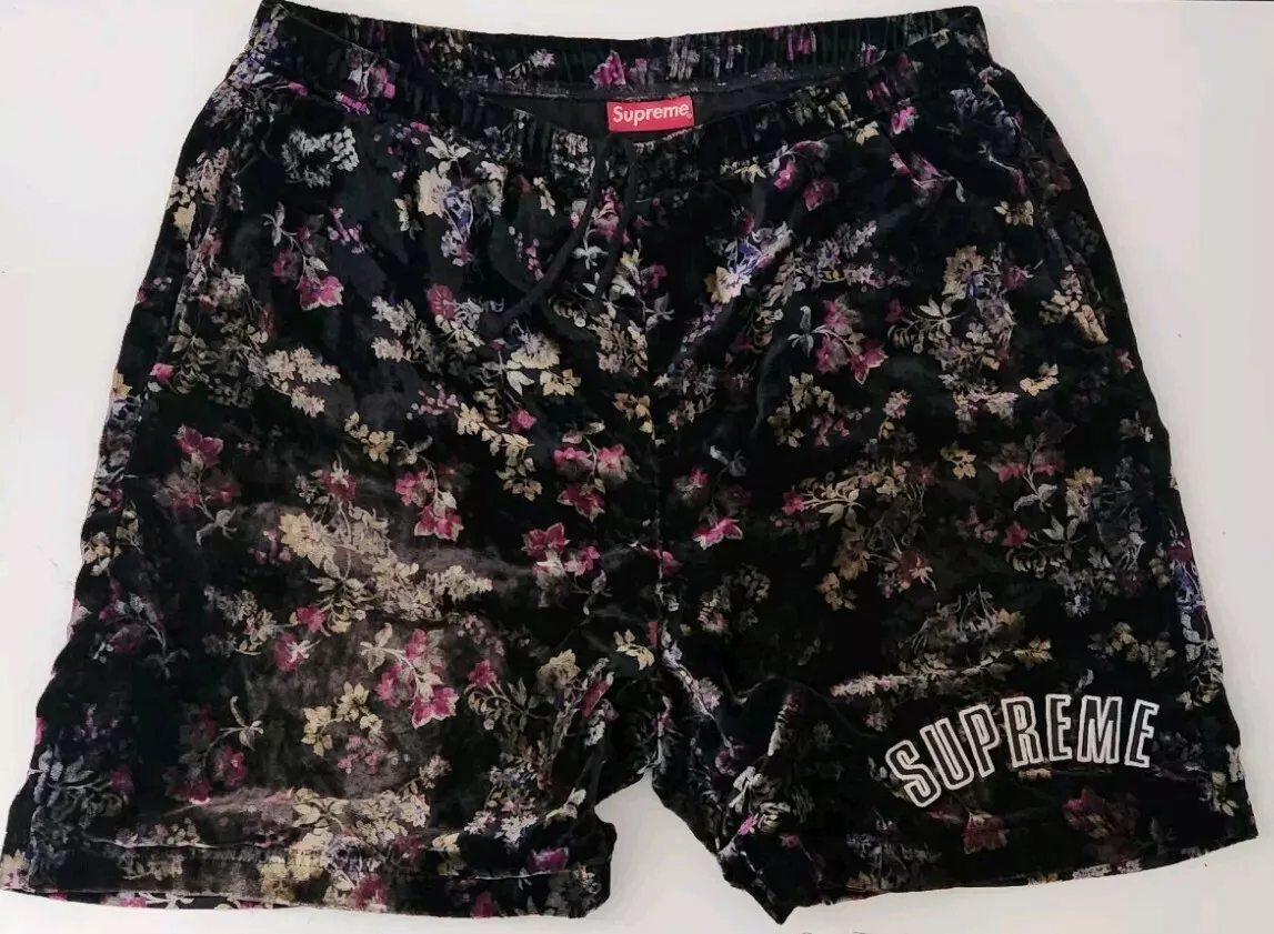 FW19 Supreme Floral Velour Short Taglia M Pantaloni Corti Neri Twill Logo