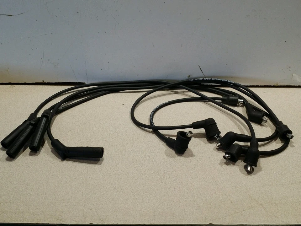 Juego de cables de bujías Federal Parts 4680, se adapta a vehículos enumerados en la tabla a continuación Foto 2 de 4