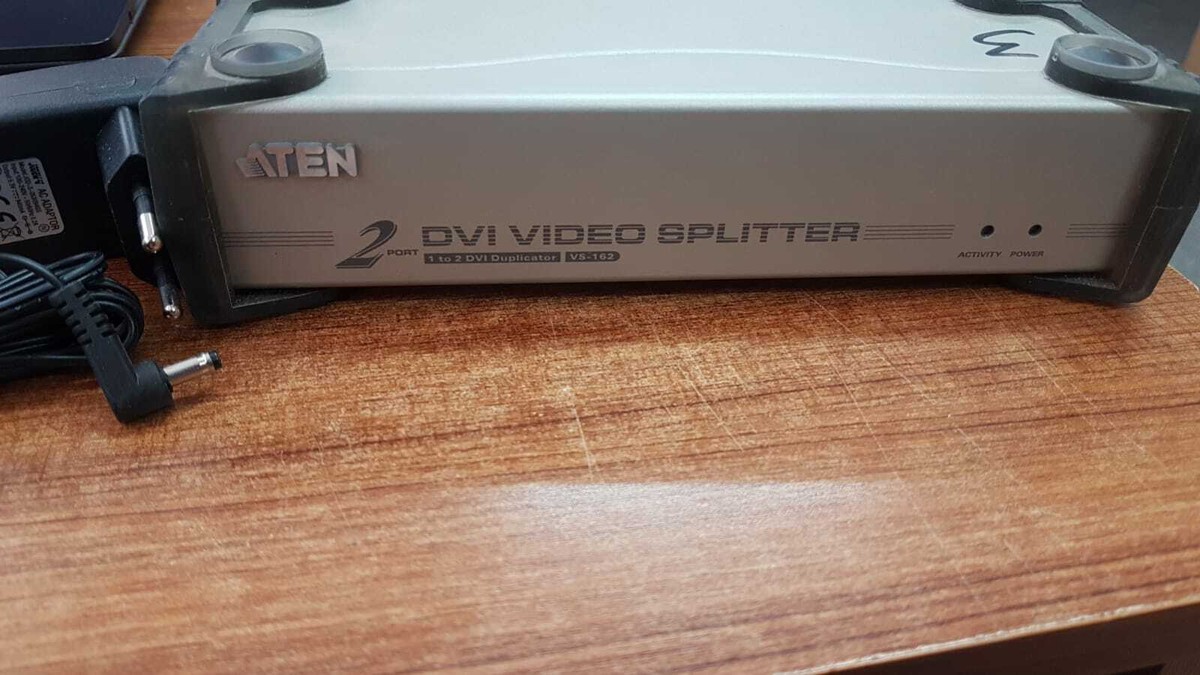 Aten VS164 4ポート DVI ビデオ KVM スプリッター 未開封】ATEN DVI