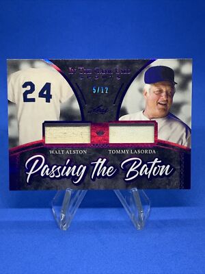  2020 ITG Used Sports Passing the Baton Jersey Walt Alston Tommy Lasorda /12