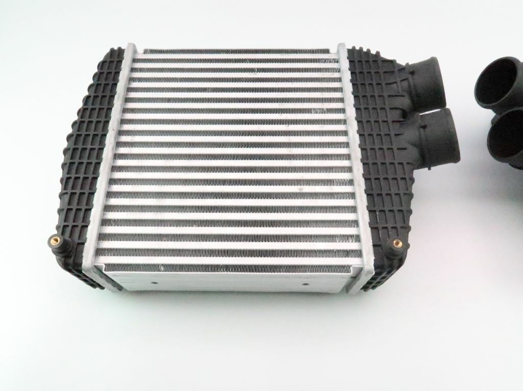 Maserati Ghibli Quattroporte left and right intercooler 2pcs 838